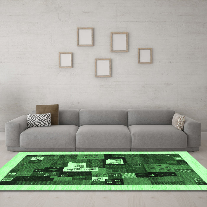 Machine Washable Abstract Emerald Green Contemporary Area Rugs in a Living Room,, wshcon1607emgrn