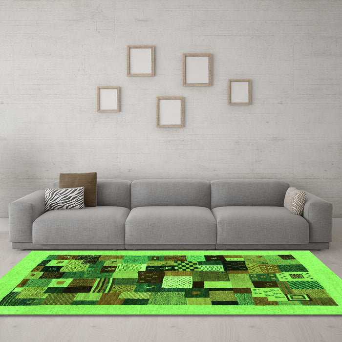 Machine Washable Abstract Green Contemporary Area Rugs in a Living Room,, wshcon1608grn