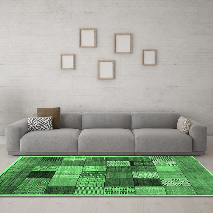 Machine Washable Checkered Emerald Green Modern Area Rugs in a Living Room,, wshcon1609emgrn