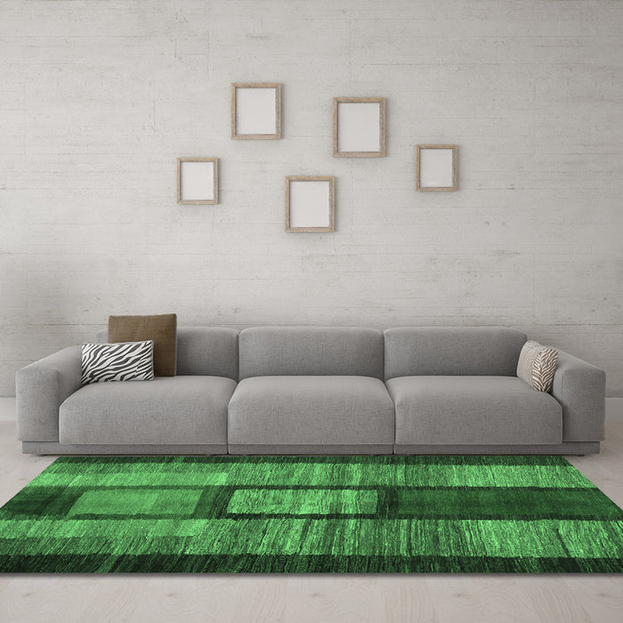 Machine Washable Abstract Emerald Green Contemporary Area Rugs in a Living Room,, wshcon1610emgrn