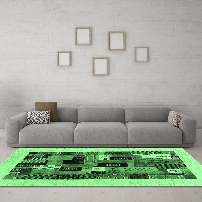Machine Washable Abstract Emerald Green Contemporary Area Rugs in a Living Room,, wshcon1625emgrn