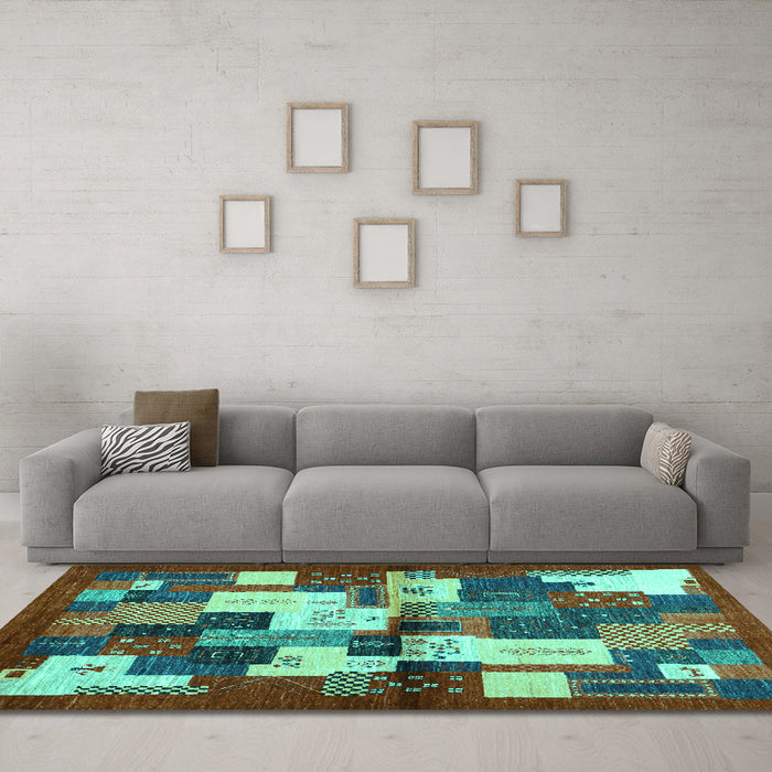 Machine Washable Abstract Turquoise Contemporary Area Rugs in a Living Room,, wshcon1627turq