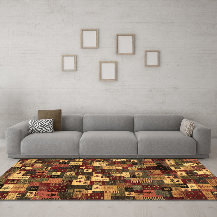 Machine Washable Abstract Brown Contemporary Rug in a Living Room,, wshcon1628brn