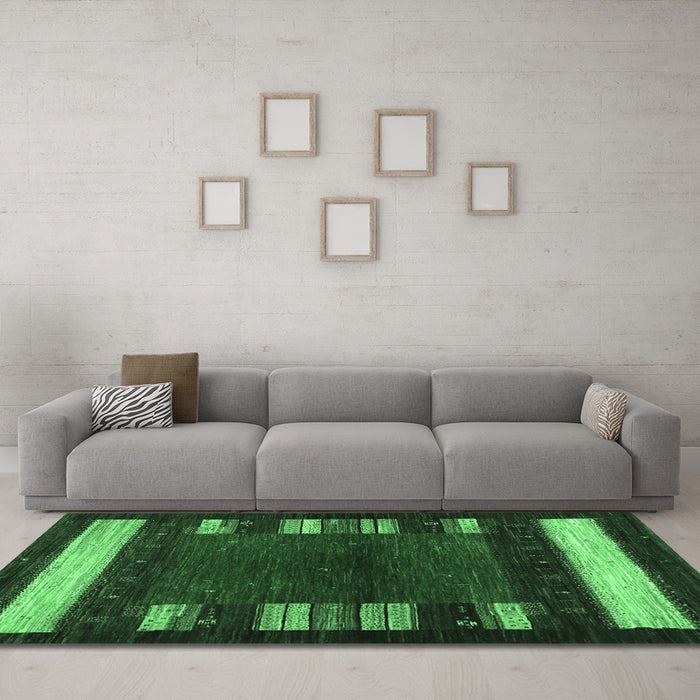 Machine Washable Abstract Emerald Green Contemporary Area Rugs in a Living Room,, wshcon1633emgrn