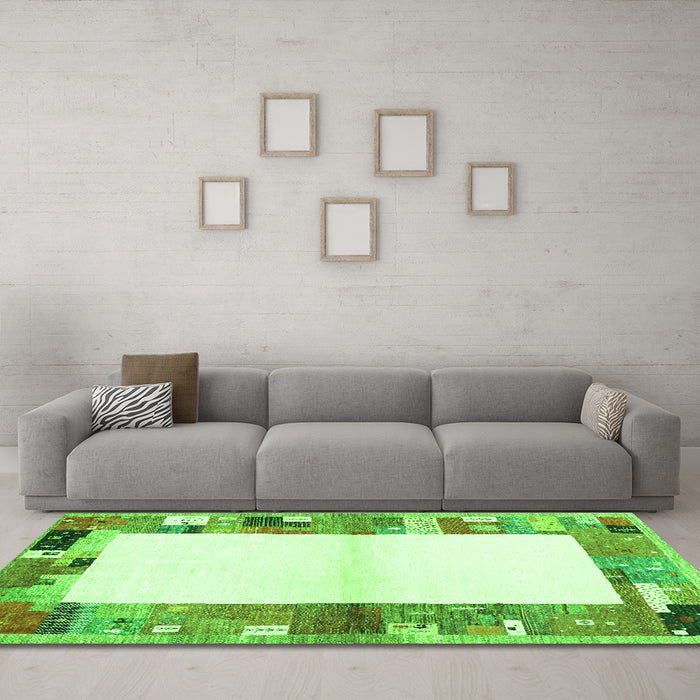 Machine Washable Solid Green Modern Area Rugs in a Living Room,, wshcon1634grn