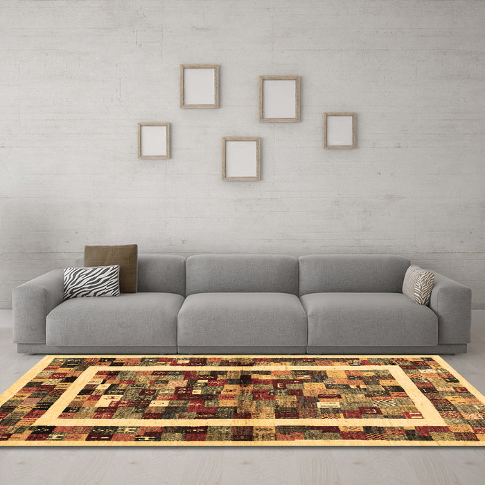 Machine Washable Abstract Brown Contemporary Rug in a Living Room,, wshcon1635brn