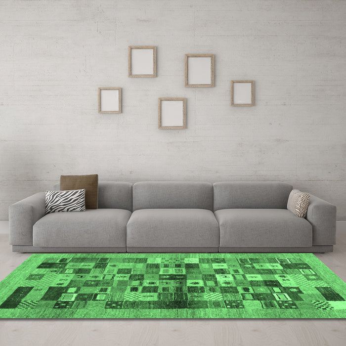 Machine Washable Abstract Emerald Green Contemporary Area Rugs in a Living Room,, wshcon1636emgrn