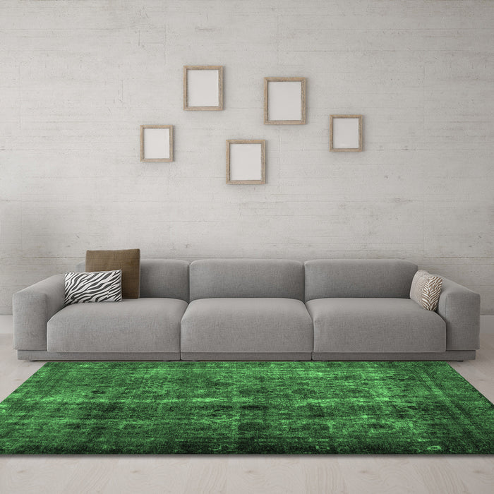Machine Washable Abstract Emerald Green Contemporary Area Rugs in a Living Room,, wshcon1639emgrn