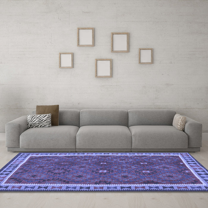 Machine Washable Oriental Blue Traditional Rug in a Living Room, wshcon1645blu