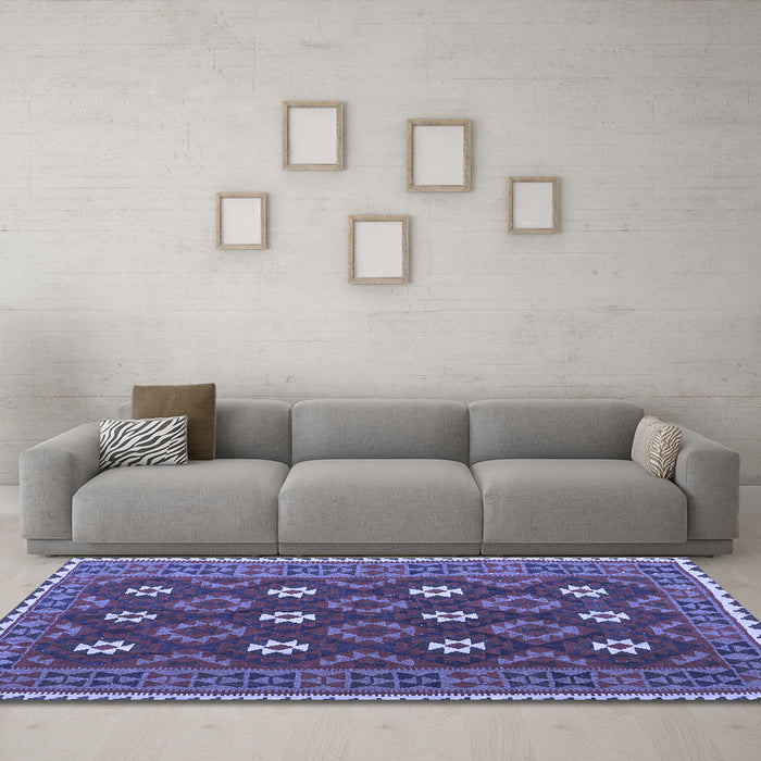 Machine Washable Oriental Blue Traditional Rug in a Living Room, wshcon1650blu
