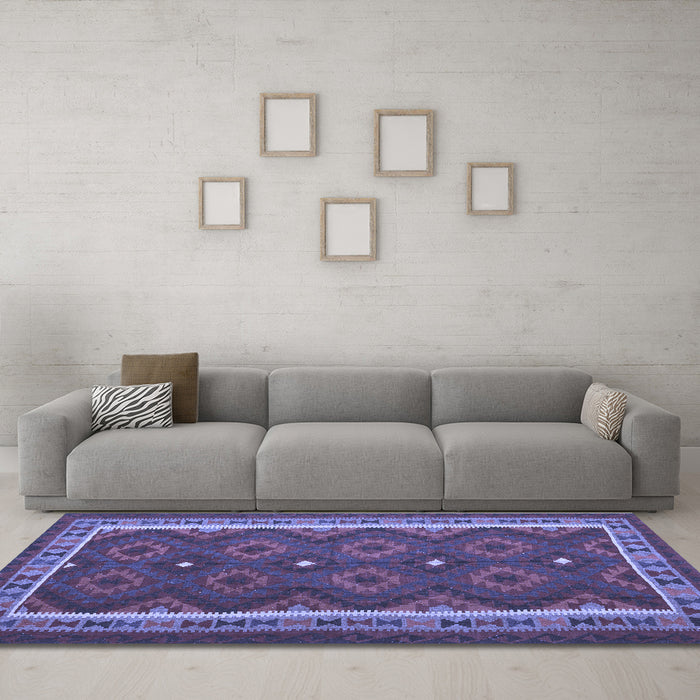 Machine Washable Oriental Blue Traditional Rug in a Living Room, wshcon1651blu