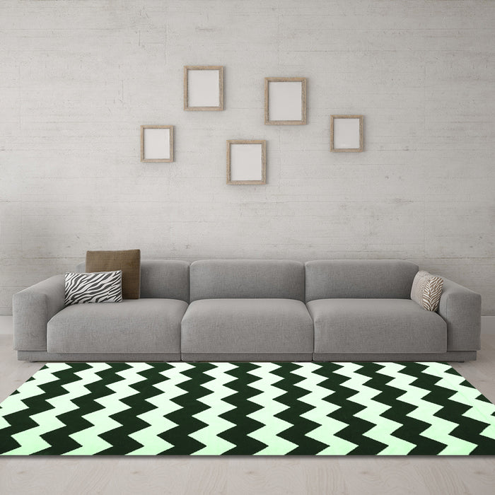 Machine Washable Abstract Emerald Green Contemporary Area Rugs in a Living Room,, wshcon1652emgrn