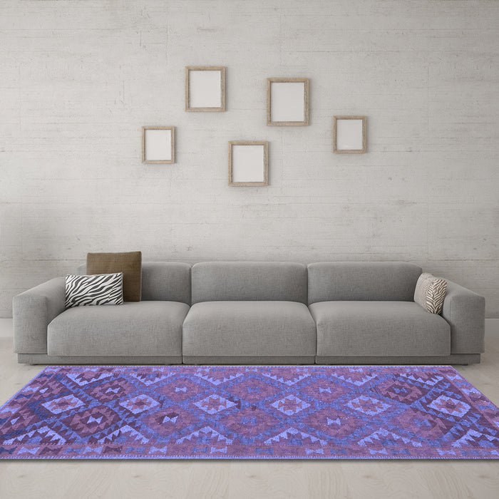 Machine Washable Oriental Blue Traditional Rug in a Living Room, wshcon1653blu