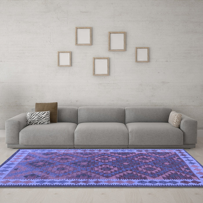 Machine Washable Oriental Blue Traditional Rug in a Living Room, wshcon1654blu
