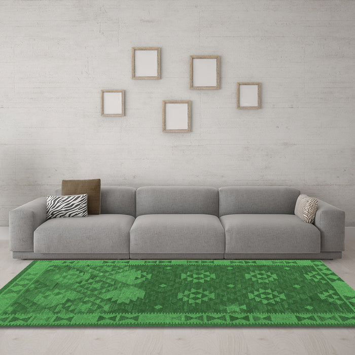 Machine Washable Oriental Emerald Green Traditional Area Rugs in a Living Room,, wshcon1655emgrn