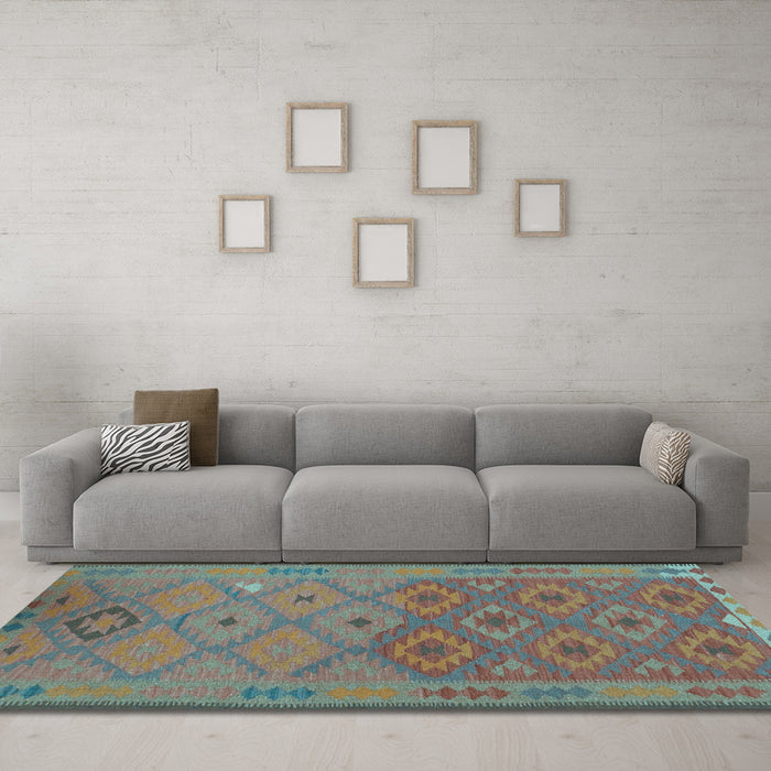 Machine Washable Oriental Light Blue Traditional Rug in a Living Room, wshcon1656lblu