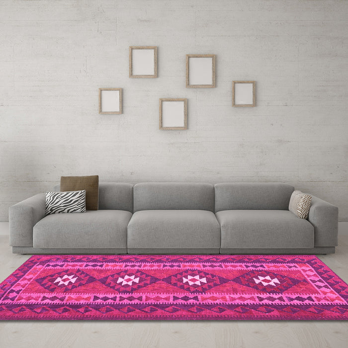 Machine Washable Oriental Pink Traditional Rug in a Living Room, wshcon1658pnk
