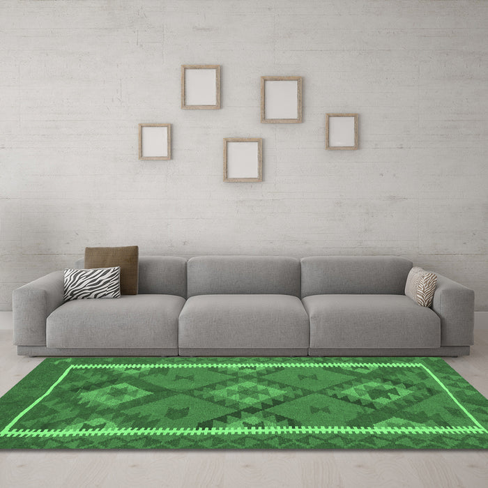 Machine Washable Oriental Emerald Green Traditional Area Rugs in a Living Room,, wshcon1659emgrn