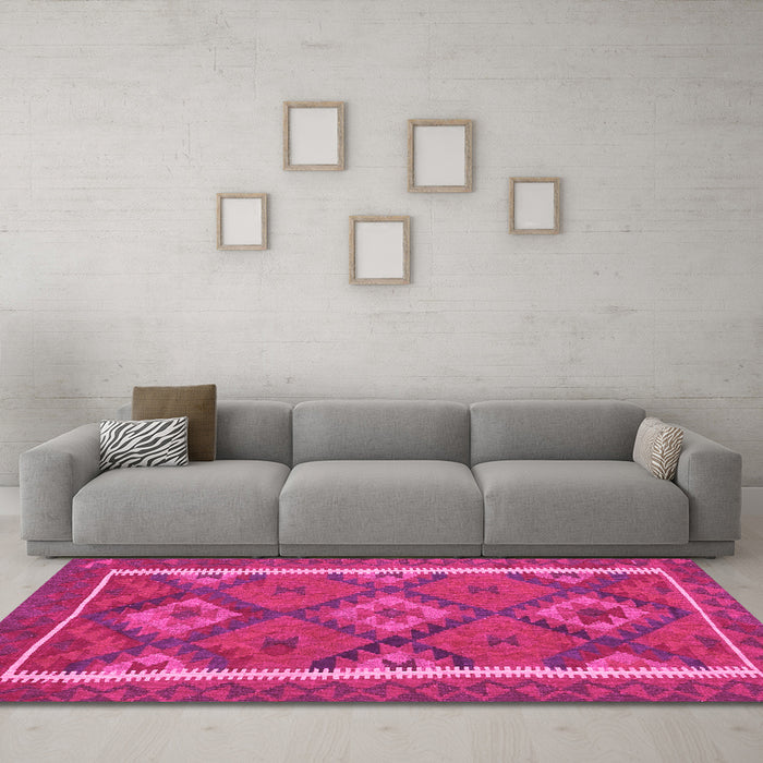 Machine Washable Oriental Pink Traditional Rug in a Living Room, wshcon1659pnk