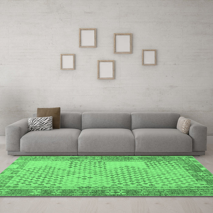Machine Washable Southwestern Emerald Green Country Area Rugs in a Living Room,, wshcon1660emgrn