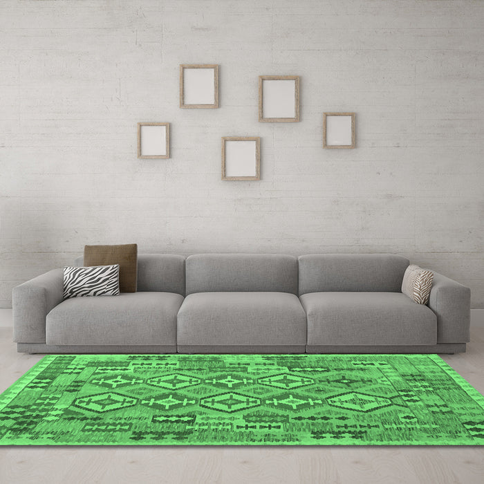 Machine Washable Southwestern Emerald Green Country Area Rugs in a Living Room,, wshcon1664emgrn