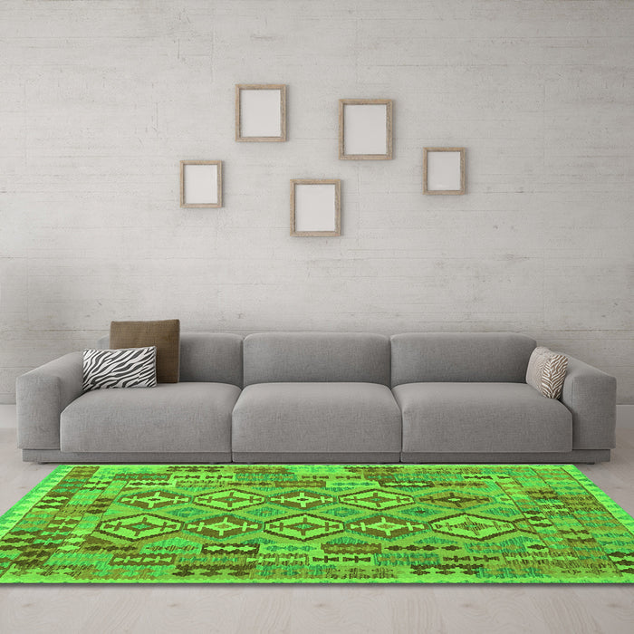 Machine Washable Southwestern Green Country Area Rugs in a Living Room,, wshcon1664grn