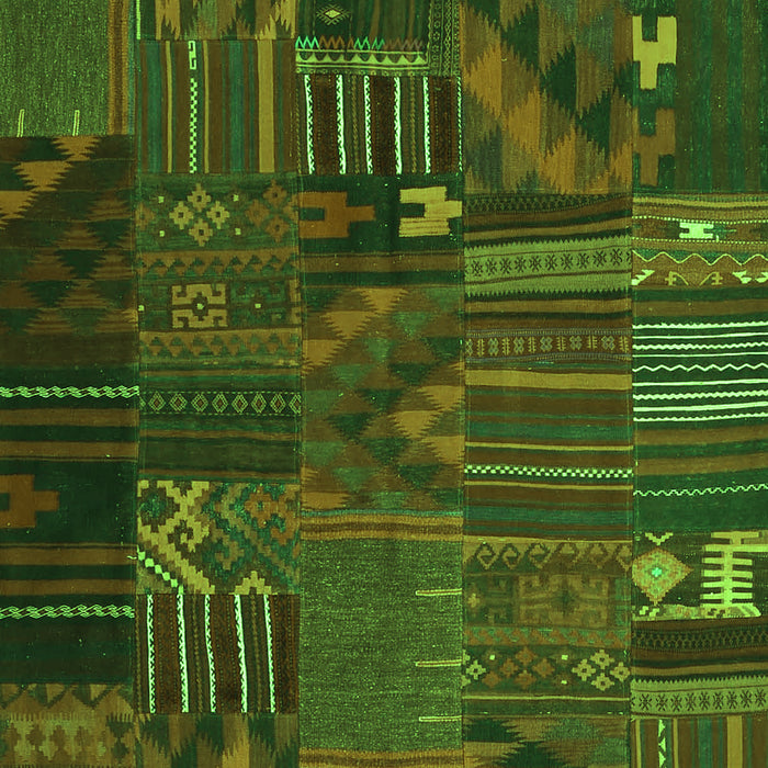 Serging Thickness of Machine Washable Patchwork Green Transitional Area Rugs, wshcon1669grn