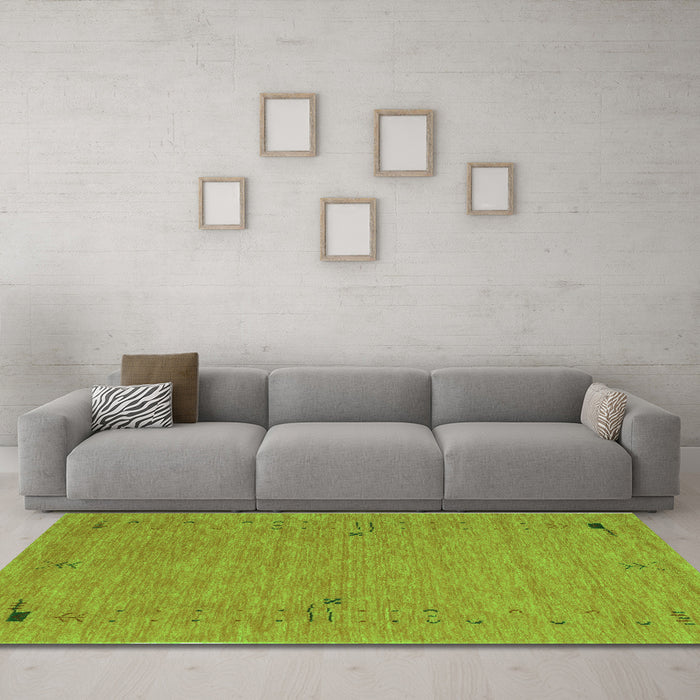 Machine Washable Abstract Green Contemporary Area Rugs in a Living Room,, wshcon166grn