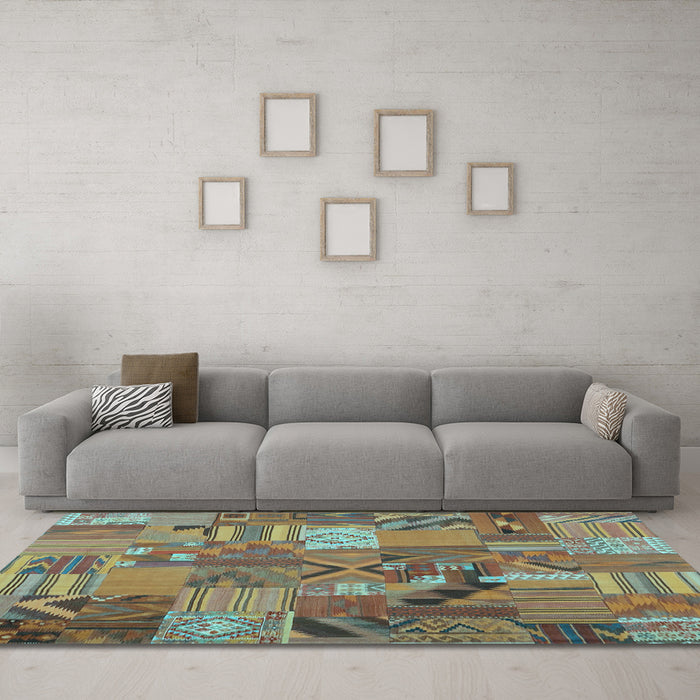 Machine Washable Patchwork Light Blue Transitional Rug in a Living Room, wshcon1671lblu