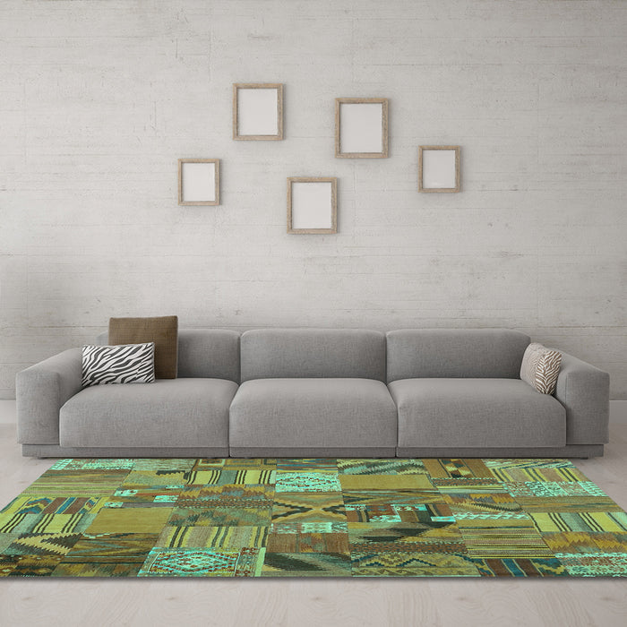 Machine Washable Patchwork Turquoise Transitional Area Rugs in a Living Room,, wshcon1671turq