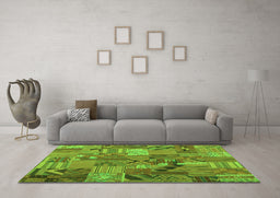 Machine Washable Patchwork Green Transitional Area Rugs in a Living Room,, wshcon1671grn