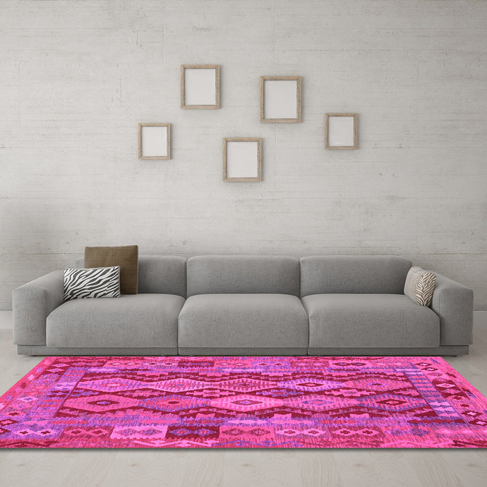 Machine Washable Oriental Pink Traditional Rug in a Living Room, wshcon1674pnk