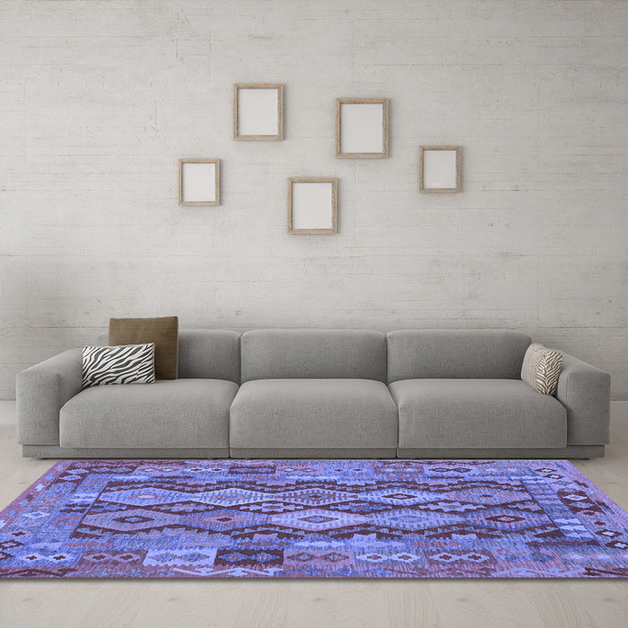 Machine Washable Oriental Blue Traditional Rug in a Living Room, wshcon1674blu