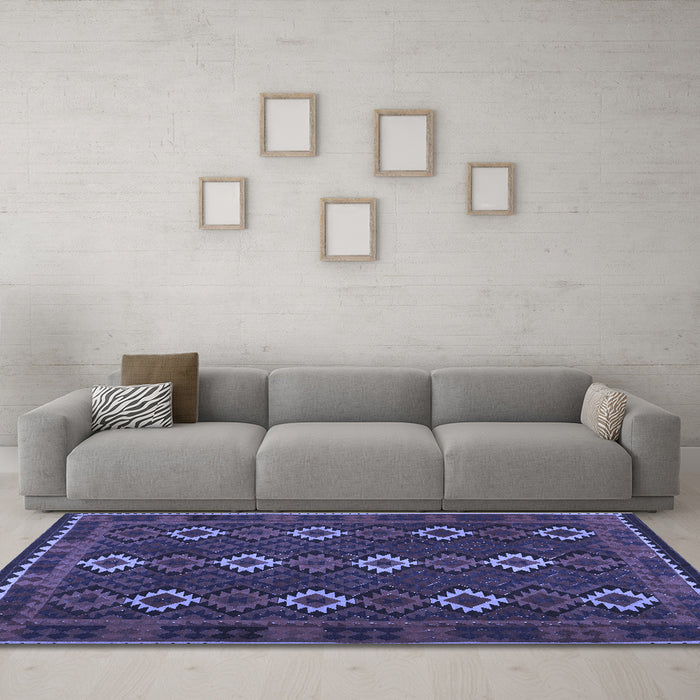 Machine Washable Oriental Blue Traditional Rug in a Living Room, wshcon1675blu