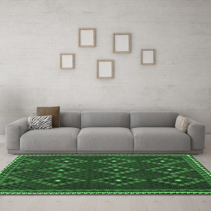 Machine Washable Oriental Emerald Green Traditional Area Rugs in a Living Room,, wshcon1676emgrn