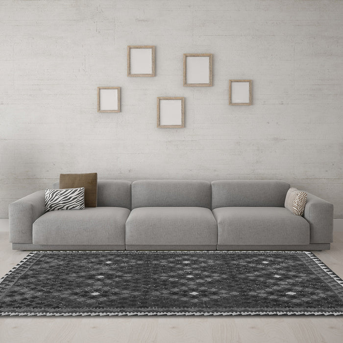 Machine Washable Oriental Gray Traditional Rug in a Living Room,, wshcon1676gry