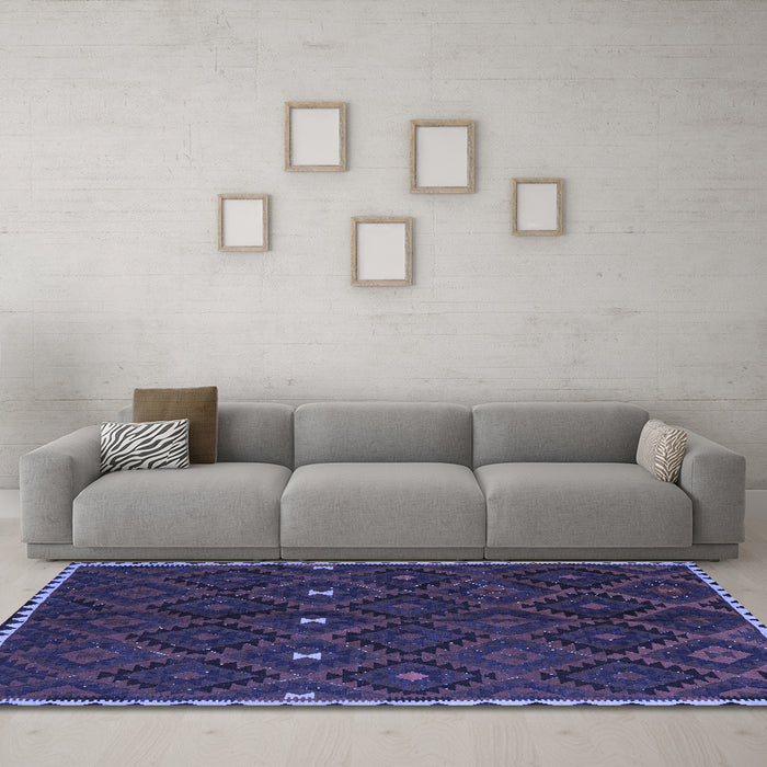 Machine Washable Oriental Blue Traditional Rug in a Living Room, wshcon1683blu