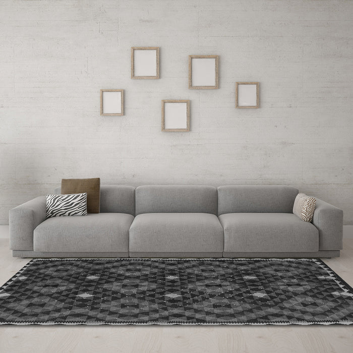 Machine Washable Oriental Gray Traditional Rug in a Living Room,, wshcon1684gry