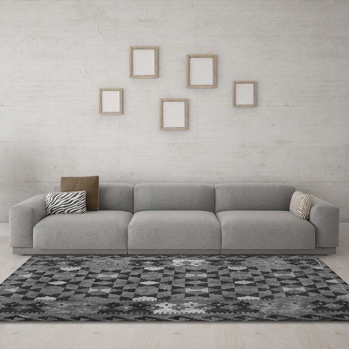 Machine Washable Oriental Gray Traditional Rug in a Living Room,, wshcon1688gry