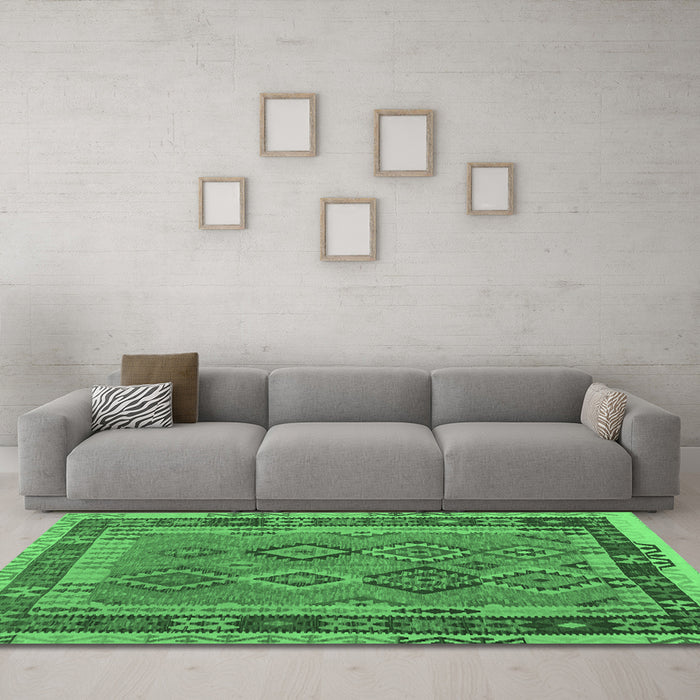 Machine Washable Southwestern Emerald Green Country Area Rugs in a Living Room,, wshcon1689emgrn
