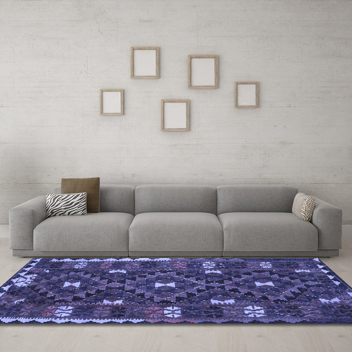 Machine Washable Oriental Blue Traditional Rug in a Living Room, wshcon1690blu