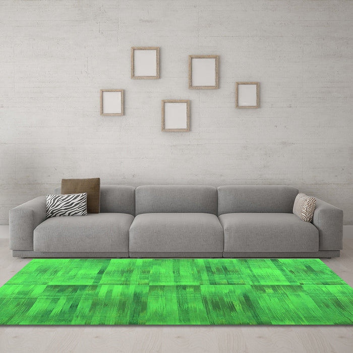 Machine Washable Abstract Green Contemporary Area Rugs in a Living Room,, wshcon1693grn