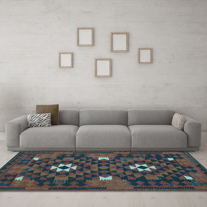 Machine Washable Oriental Light Blue Traditional Rug in a Living Room, wshcon1694lblu