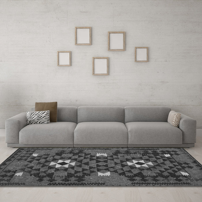 Machine Washable Oriental Gray Traditional Rug in a Living Room,, wshcon1694gry