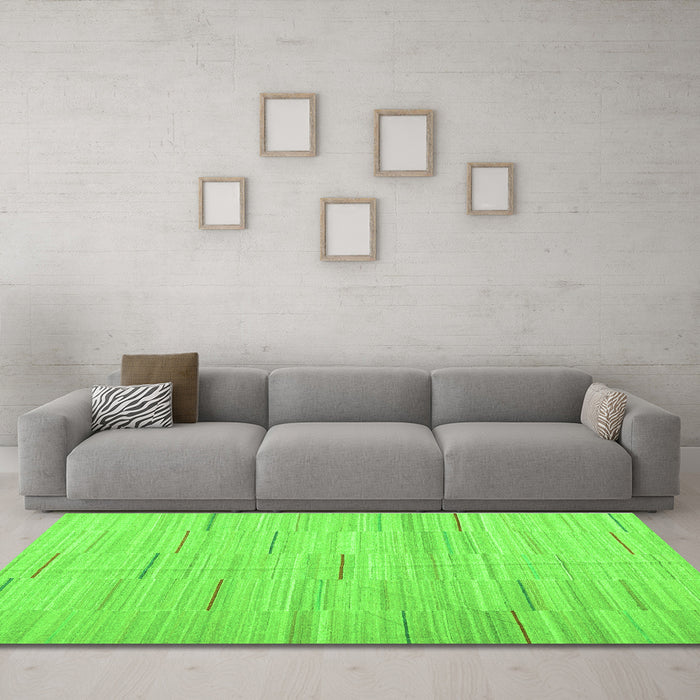 Machine Washable Abstract Green Contemporary Area Rugs in a Living Room,, wshcon1697grn
