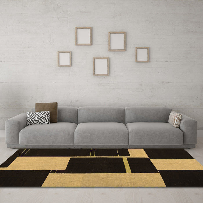 Machine Washable Abstract Brown Contemporary Rug in a Living Room,, wshcon1699brn