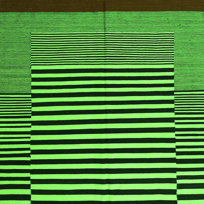 Serging Thickness of Abstract Green Contemporary Rug, con1705grn