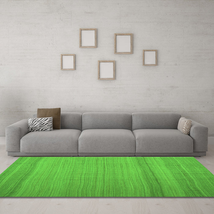 Machine Washable Abstract Green Contemporary Area Rugs in a Living Room,, wshcon1708grn