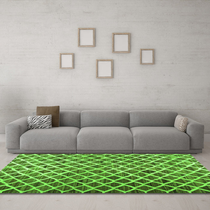 Machine Washable Abstract Green Contemporary Area Rugs in a Living Room,, wshcon1711grn