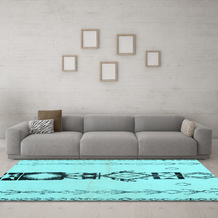 Machine Washable Solid Light Blue Modern Rug in a Living Room, wshcon1712lblu